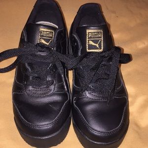 Puma Sneakers